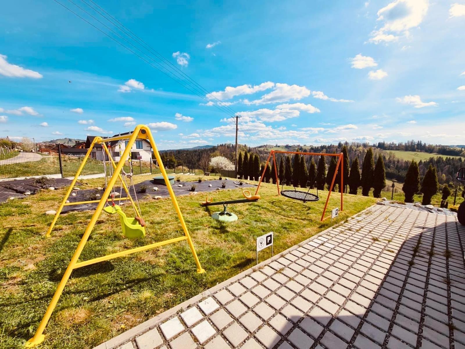 Daj Sobie Czas Apartament イステブナ エクステリア 写真